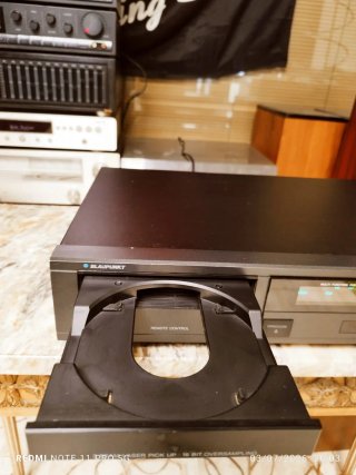 BLAUPUNKT COMPACT DISC PLAYER  MADE IN JAPAN