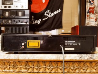BLAUPUNKT COMPACT DISC PLAYER  MADE IN JAPAN