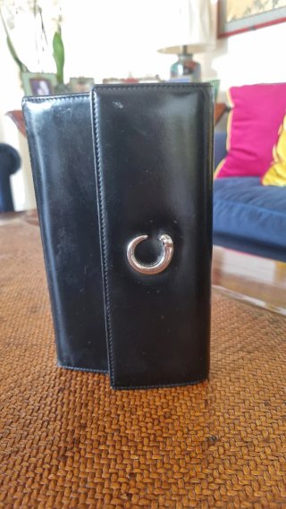 Portafoglio donna pelle nera con logo