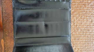 Portafoglio donna pelle nera con logo