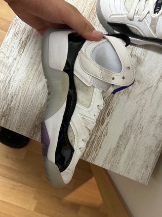 Jordan Two Trey Talla 39.5
