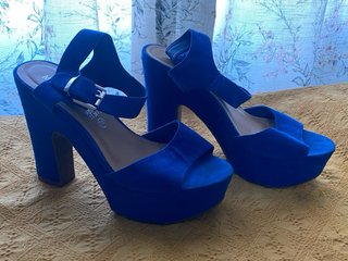 Zapatos de tacón azul talla 38