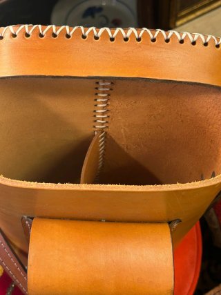 Bolso de cuero artesanal