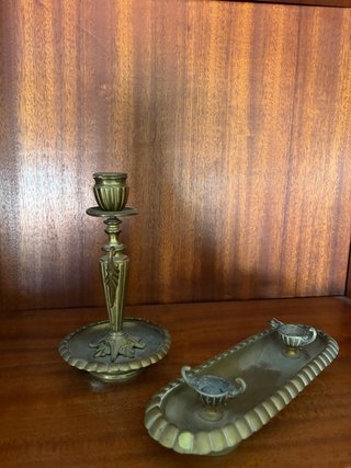 Conjunto de candelabros y bandeja