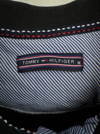 Polo Tommy Hilfiger Talla M Negro