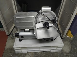 Cortafiambres profesional Makro