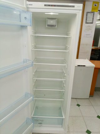 Solo Nevera sin congelador Bosch 170/60cm A++