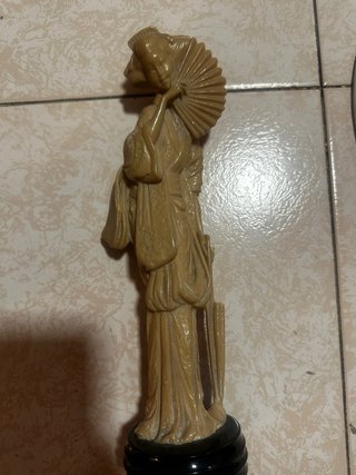 Figura decorativa vintage mujer abanico
