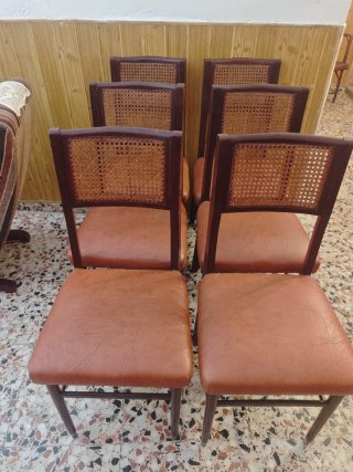 Muebles varios y estufa de leña