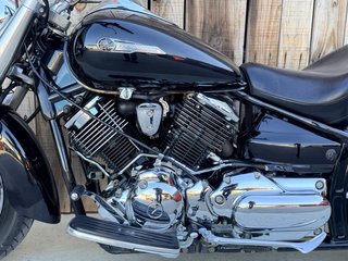 Yamaha XVS1100 Drag Star Negra