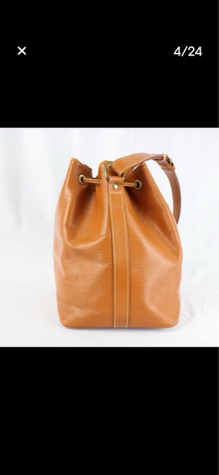 Bolso Louis Vuitton Petit Noe color caramelo