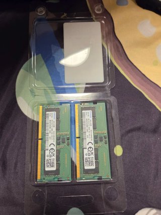 2x Samsung DDR5 8GB 4800MHz SODIMM RAM