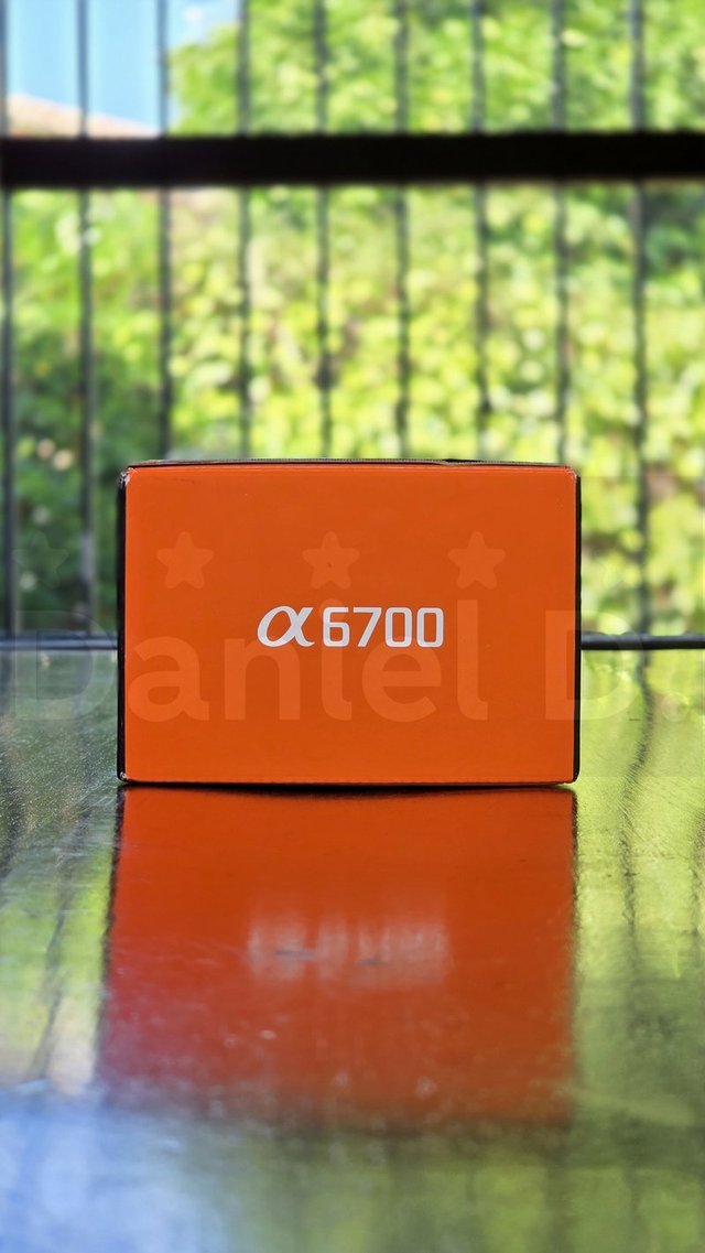 NUEVA Cámara Sony A6700 Cuerpo