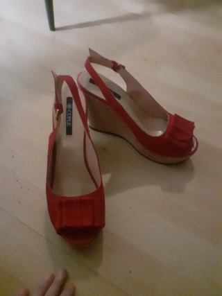 Zapatos Cuplé rojos nuevos n40