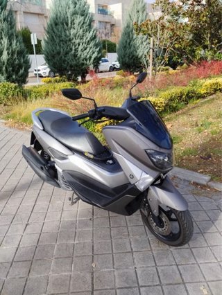 Yamaha NMAX 125 gris 2018