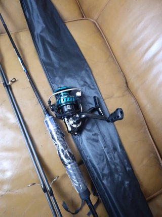 Caña Spinning 2.1m + Carrete + 2 Punteras