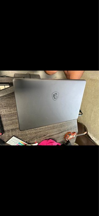 MSI Creator Z17 A12UGST Portátil
