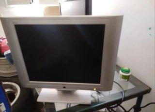 Televisor plano AIRIS MW147 20"