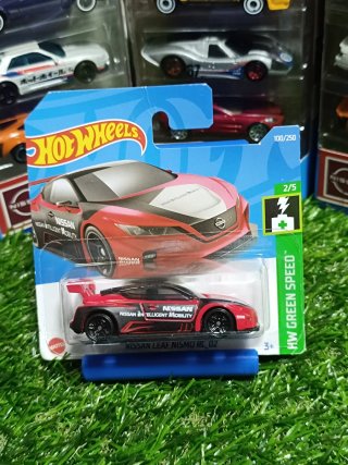 Hot Wheels Nissan Leaf Nismo RC 02