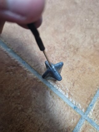 Plomos de pesca pirámide 130g  1 x 1,50€    5 x 5€