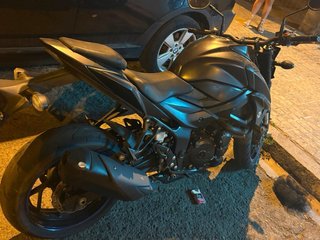 Suzuki GSX-S750 Naked Negra/Azul