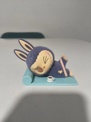 Labubu figura de colección
