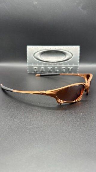 Lote Oakley Penny Cooper y Time Tank