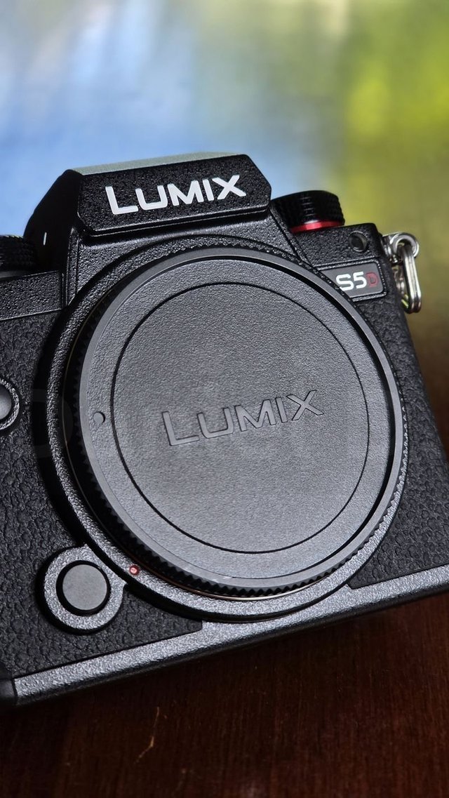 Cámara Panasonic LUMIX S5D IMPOLUTA