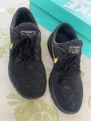 Nike SB Janoski Max Negro/Dorado