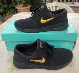 Nike SB Janoski Max Negro/Dorado