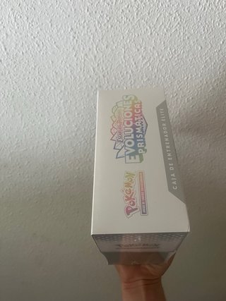 Pokemon etb Evoluciones Prismáticas señlada esp