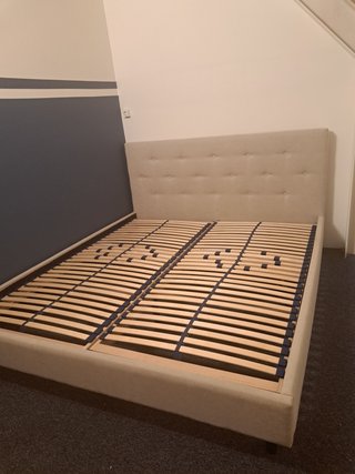 Cama King Size Tapizada