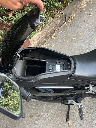 Moto Eléctrica Urbet Gadiro 125 Negra