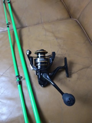 Caña de pescar 2.7m + carrete 3000 nuevo