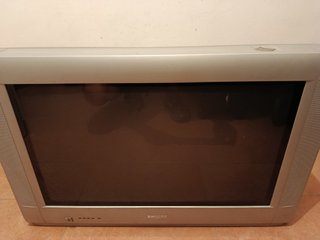 Televisor Philips, no plano. Incluye aparato TDT.