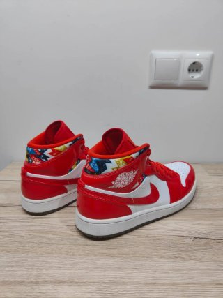 Nike Air Jordan 1 Mid SE Barcelona Sweater 43