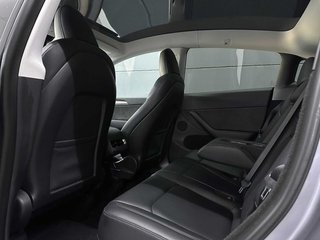 Tesla Model Y Dual Motor Gran Autonomía AP Mejorado y Bola