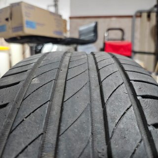 Neumático Michelin Primacy 4