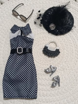Accesorios Barbie: Vestido, Bolso, Zapatos y Gafas