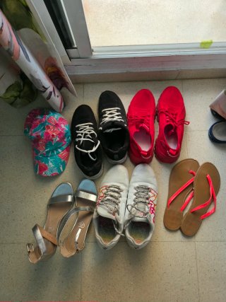 Lote zapatos Deportivos y Casual y Tacones platead