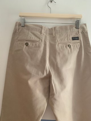 Pantalón chino beige hombre