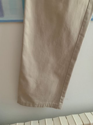 Pantalón chino beige hombre
