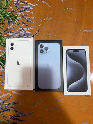 3 Cajas iPhone Apple