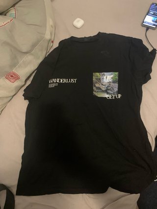 Camiseta Bershka Negra Estampada