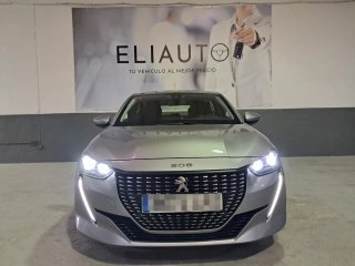 Peugeot 208 2021