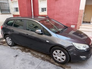 Opel Astra 2012
