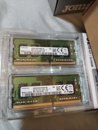 2x Samsung 4GB DDR4 2666MHz SODIMM