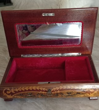 Portagioie Sorrento intarsio legno carillon