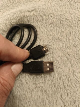 Cavo dati USB per cellulari LG (vecchio)