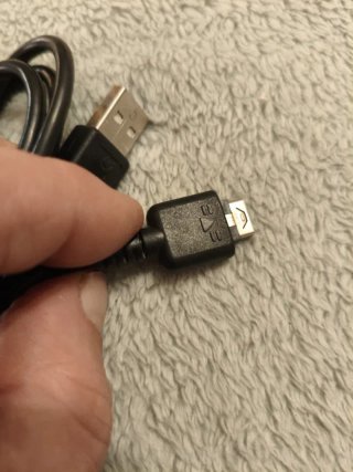 Cavo dati USB per cellulari LG (vecchio)